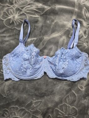 Victoria's Secret Lace Underwire Bra in Periwinkle